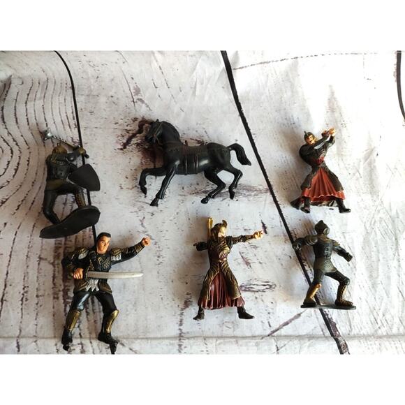 Lot Of 6 3 Inch Viking Nights Horse Plastic Figures No Brand READ - Picture 1 of 10